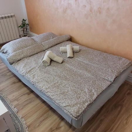 Apartman Centar Сремска-Митровица Экстерьер фото