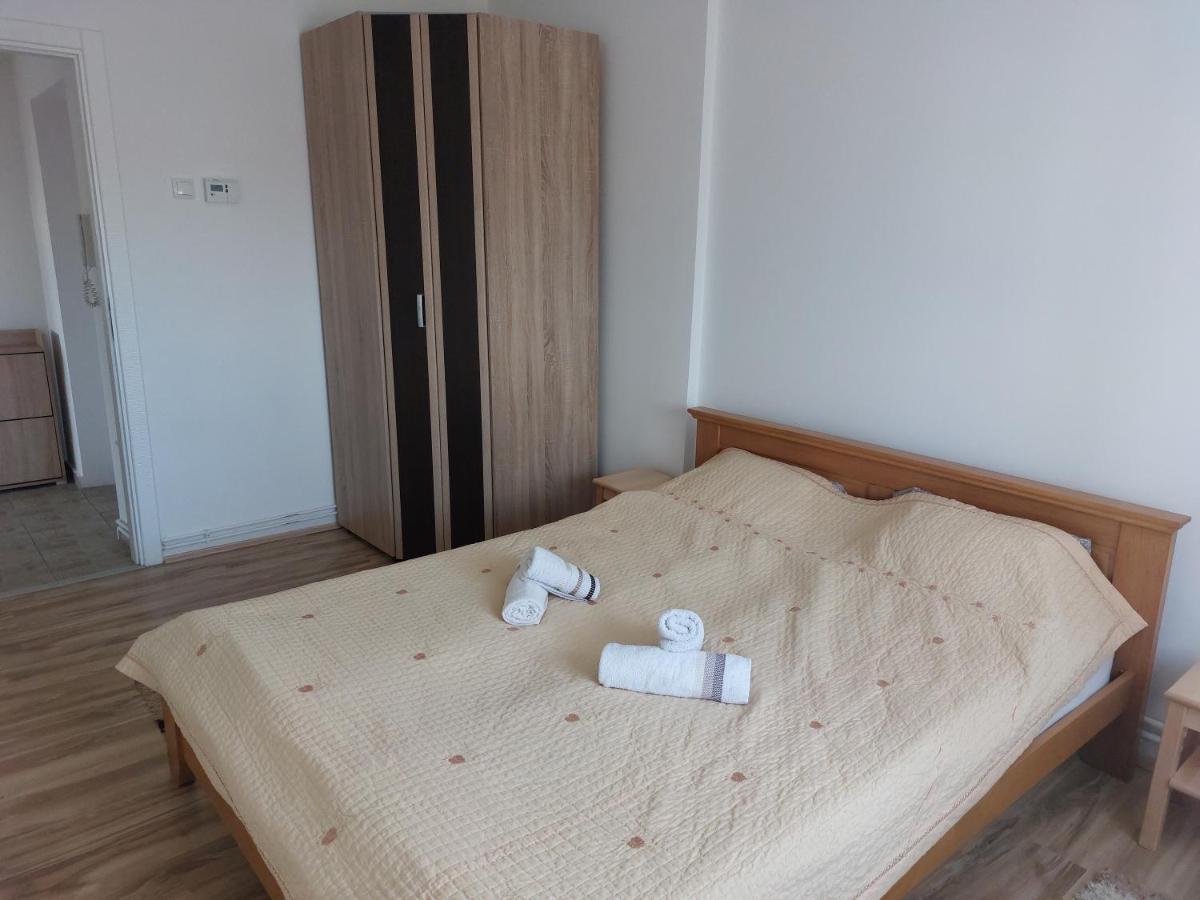 Apartman Centar Сремска-Митровица Экстерьер фото