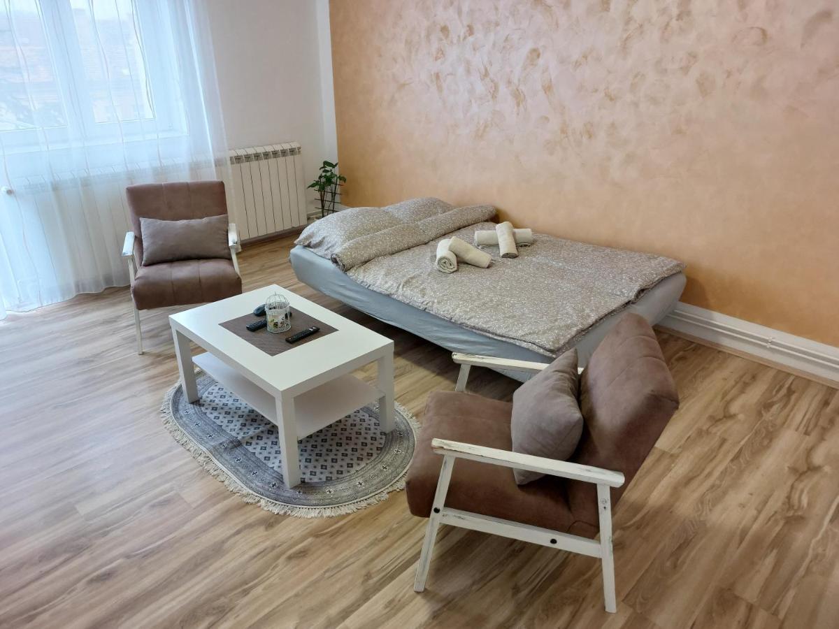 Apartman Centar Сремска-Митровица Экстерьер фото